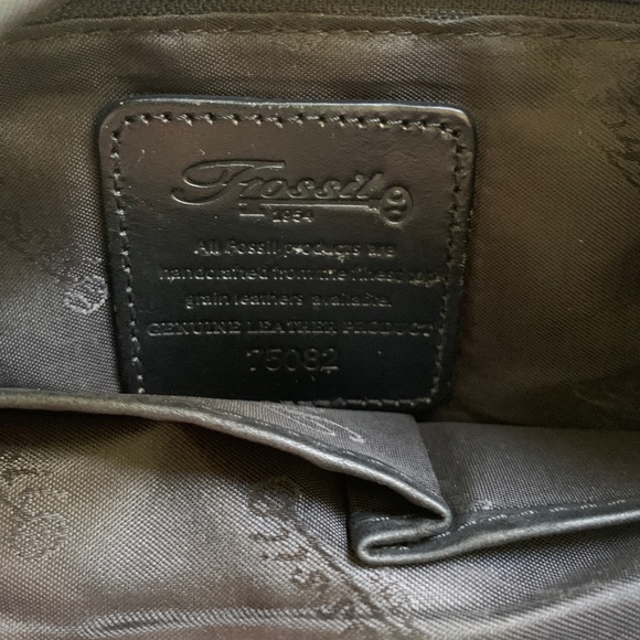 Fossil Brand Small Black Shoulder Bag - Picture 4 of 6